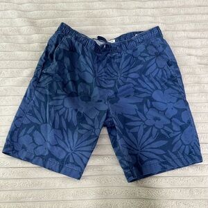 Never Worn Gap Men’s Blue Palm Shorts